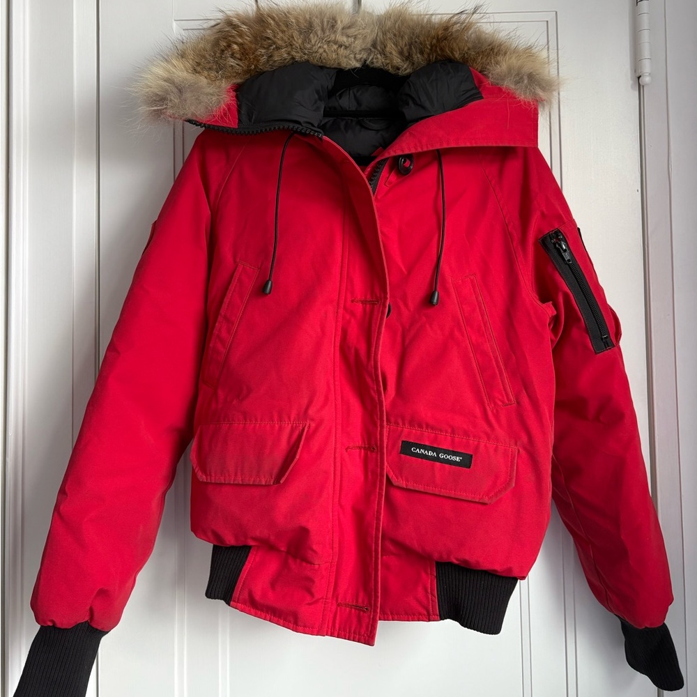 Canada Goose Women’s Chilliwack Bomber - Red - Picture 8 of 17